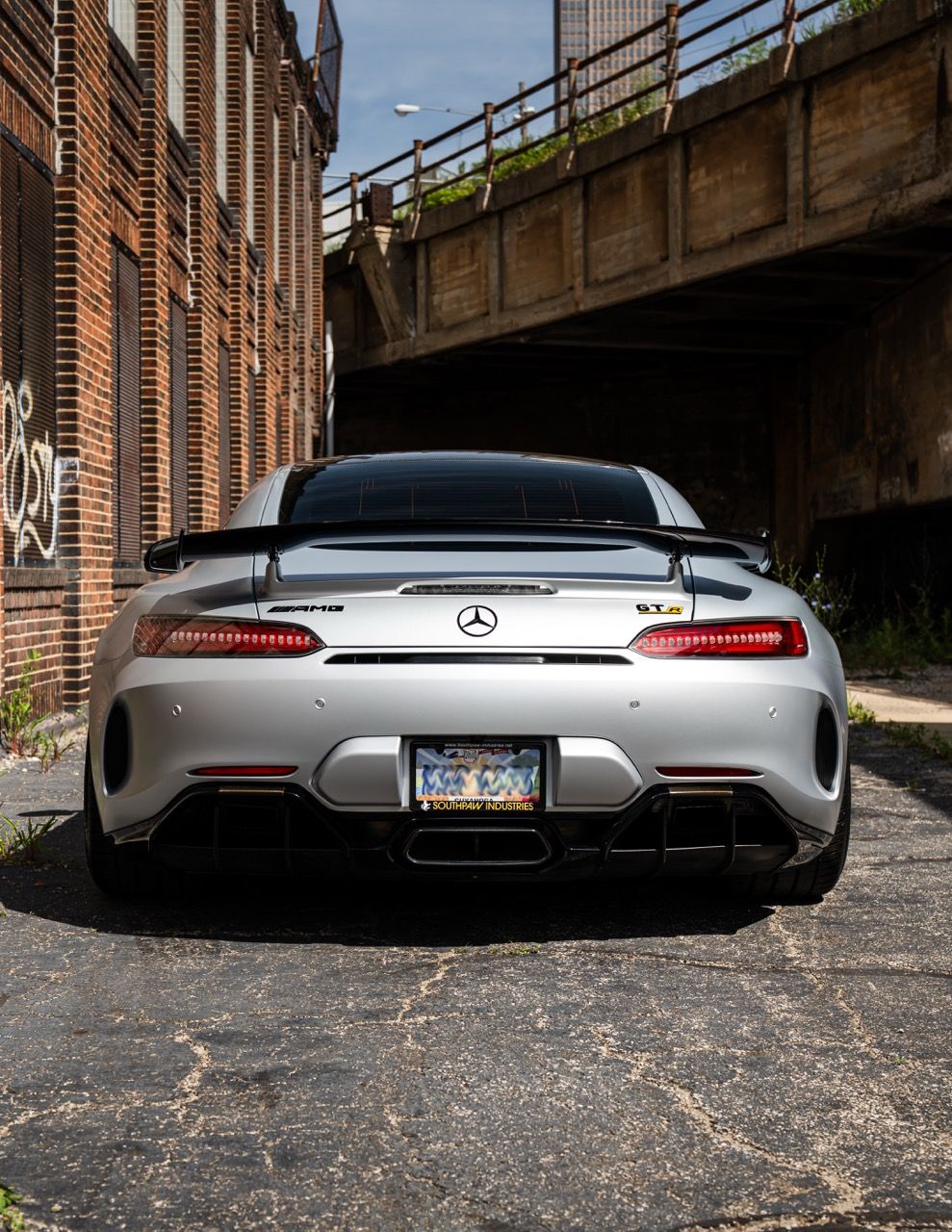 Mercedes-Benz AMG GTR with Motivo Forged CS-N custom wheels in frozen black face and gloss polished clear lip rear view
