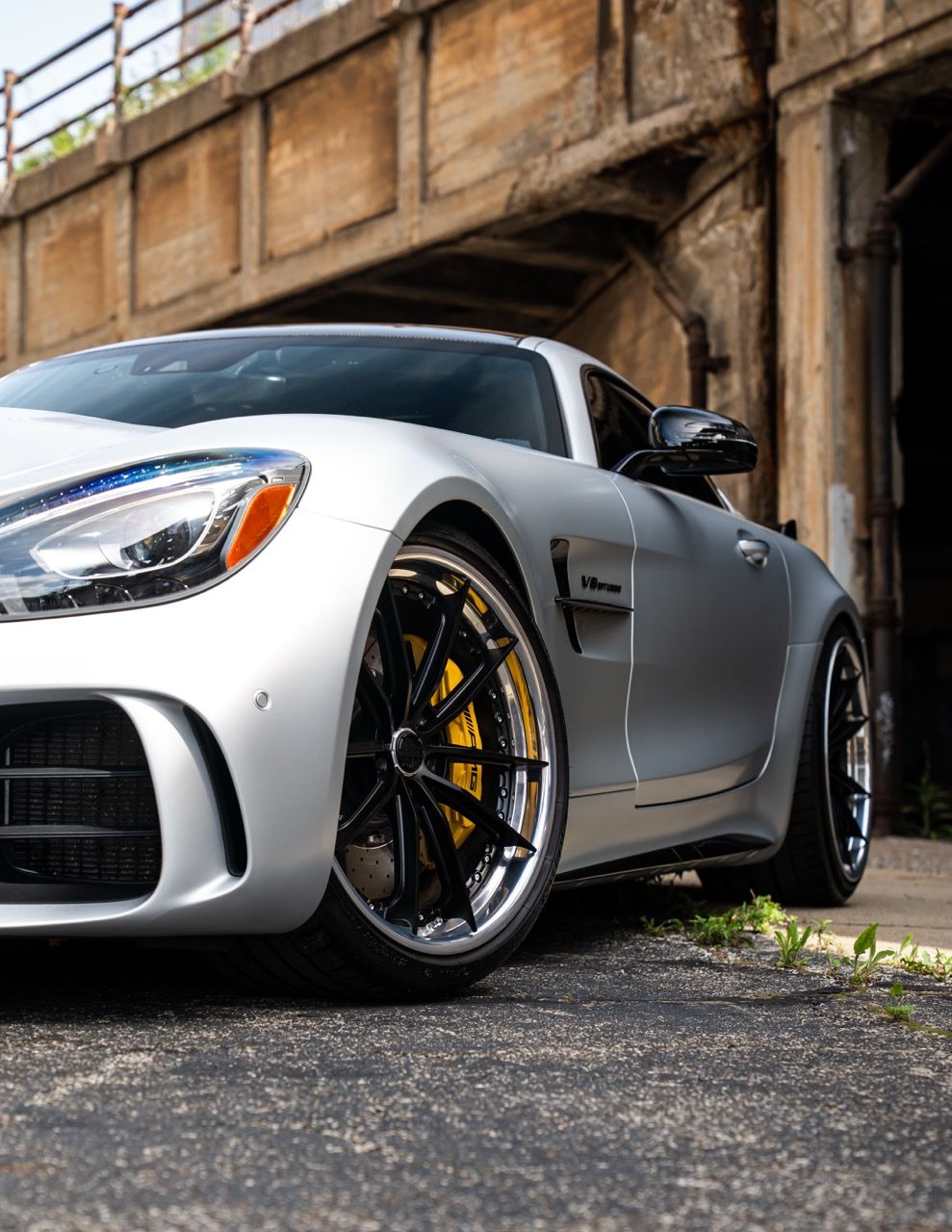 Mercedes-Benz AMG GTR with Motivo Forged CS-N custom wheels in frozen black face and gloss polished clear lip front half view