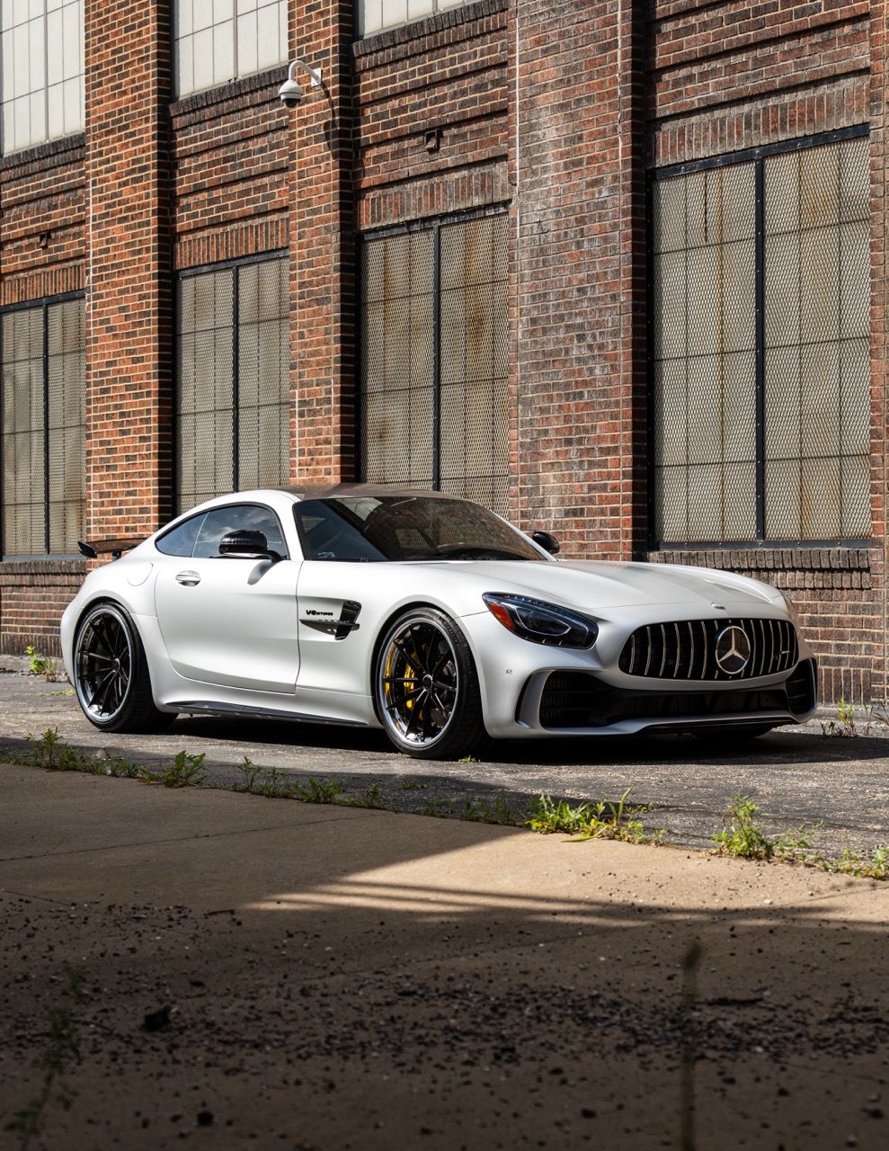 Mercedes-Benz AMG GTR with Motivo Forged CS-N custom wheels in frozen black face and gloss polished clear lip front side view