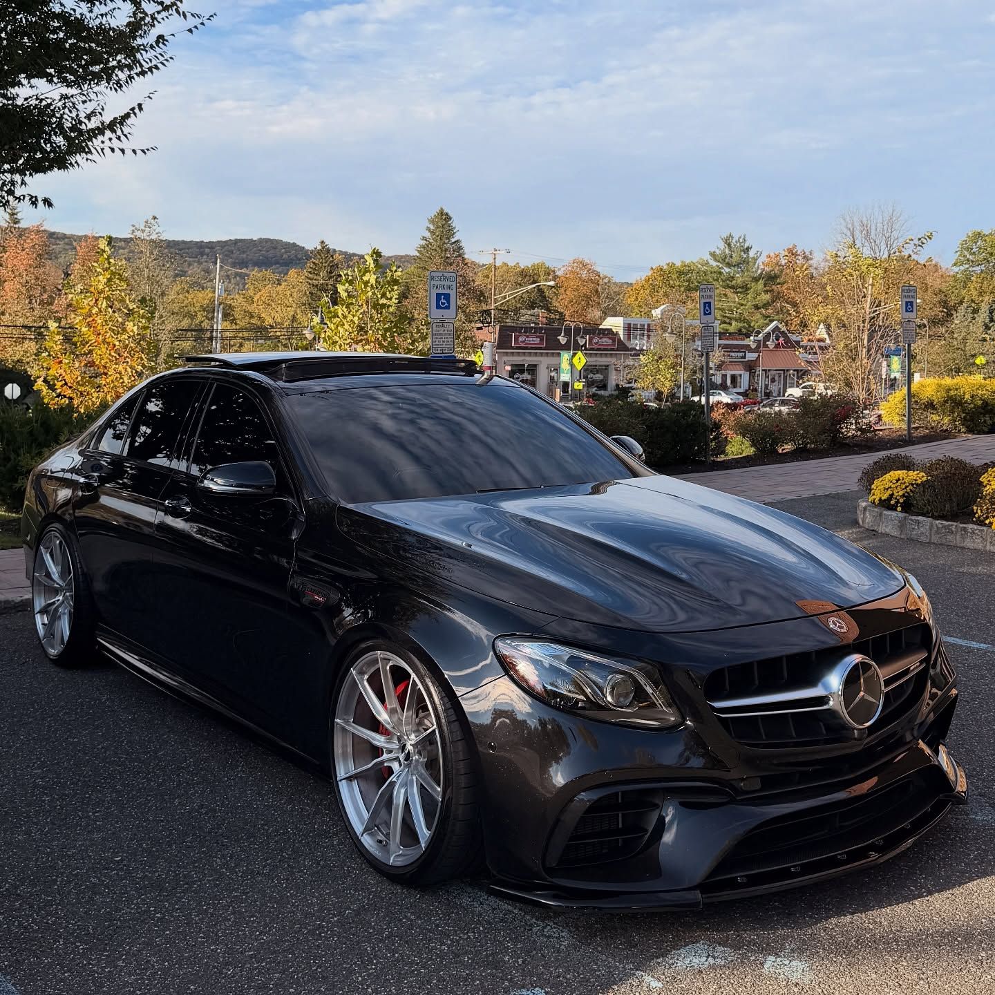 Mercedes-Benz E63s with Motivo Forged MB-B custom wheels in gloss brushed clear finish side view — view 5