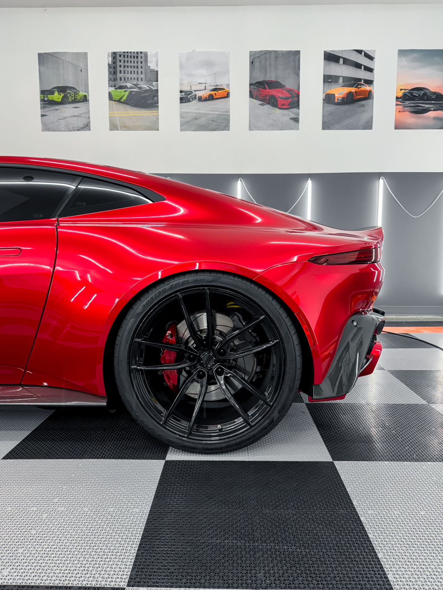 Aston Martin Vantage with Motivo Forged MB-D custom wheels in gloss black finish front side view — view 6
