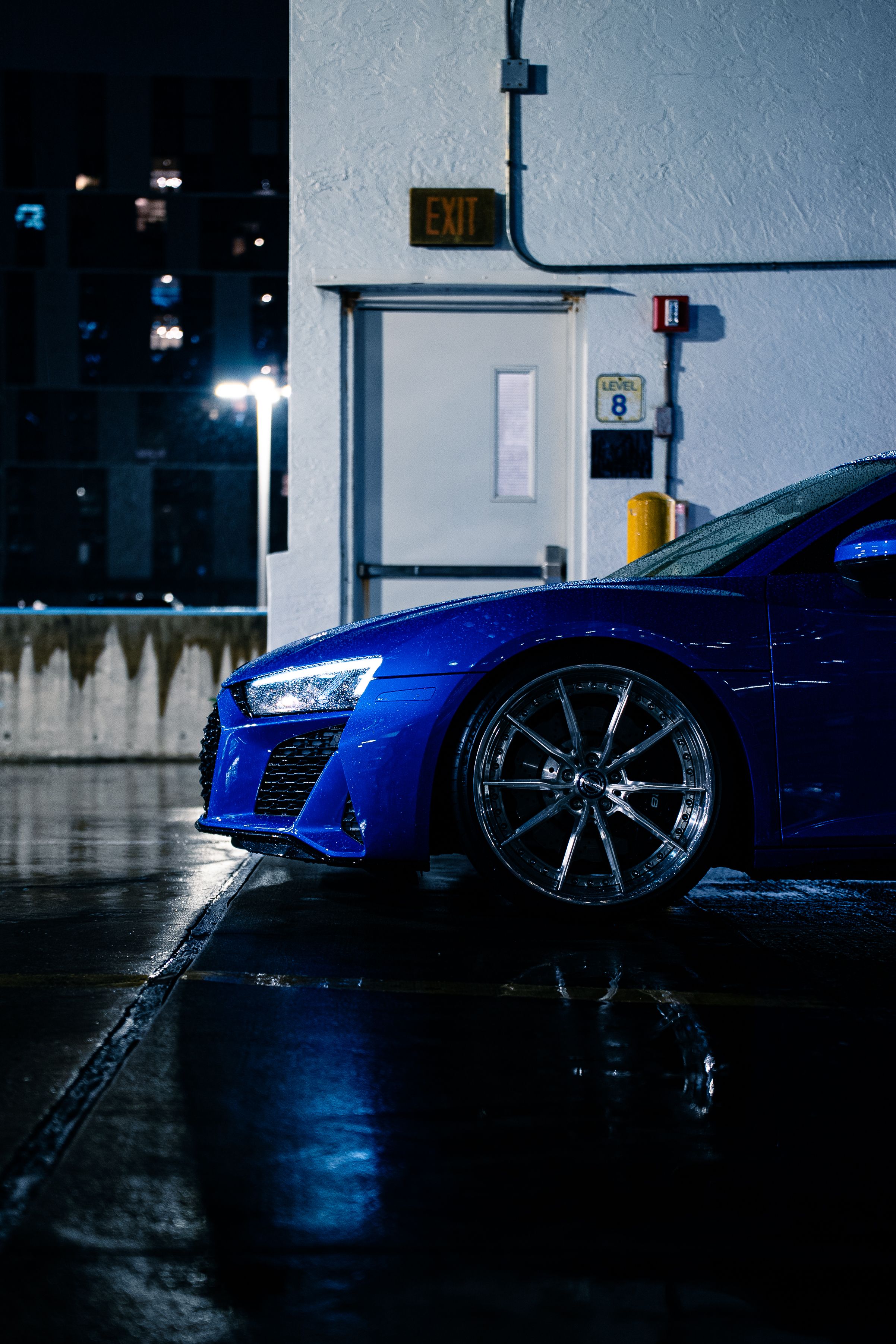 2021 Audi R8 with Motivo Forged CS-M custom wheels in gloss brushed clear and gloss polished clear detail view