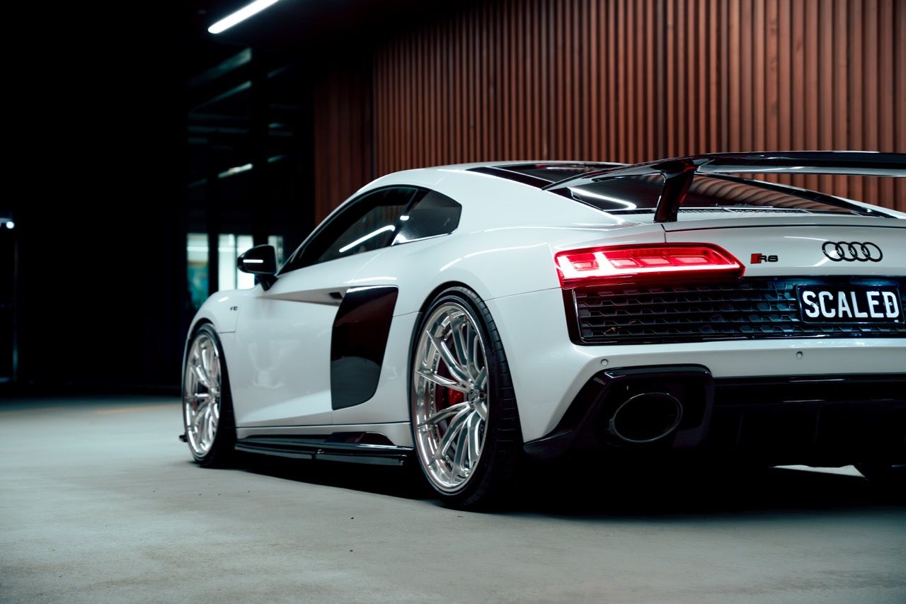 Gen 3 Audi R8 with Motivo Forged CS-M custom wheels in gloss brushed clear face and gloss polished clear lip side view — view 2