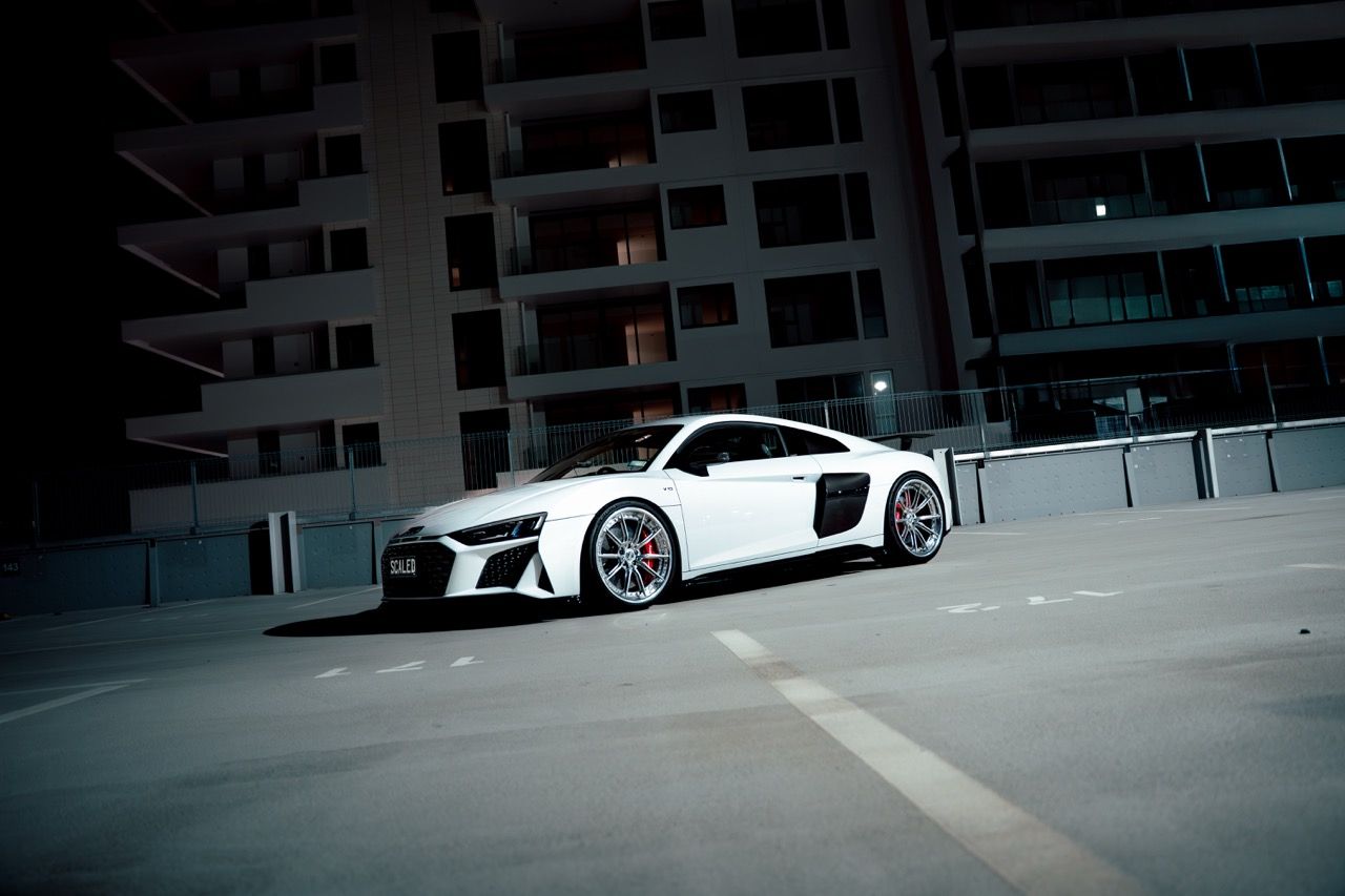Gen 3 Audi R8 with Motivo Forged CS-M custom wheels in gloss brushed clear face and gloss polished clear lip side view — view 25