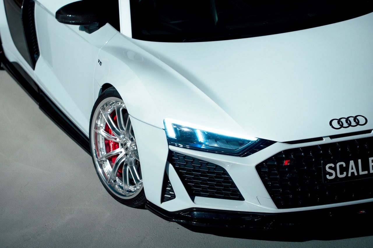 Gen 3 Audi R8 with Motivo Forged CS-M custom wheels in gloss brushed clear face and gloss polished clear lip side view — view 14