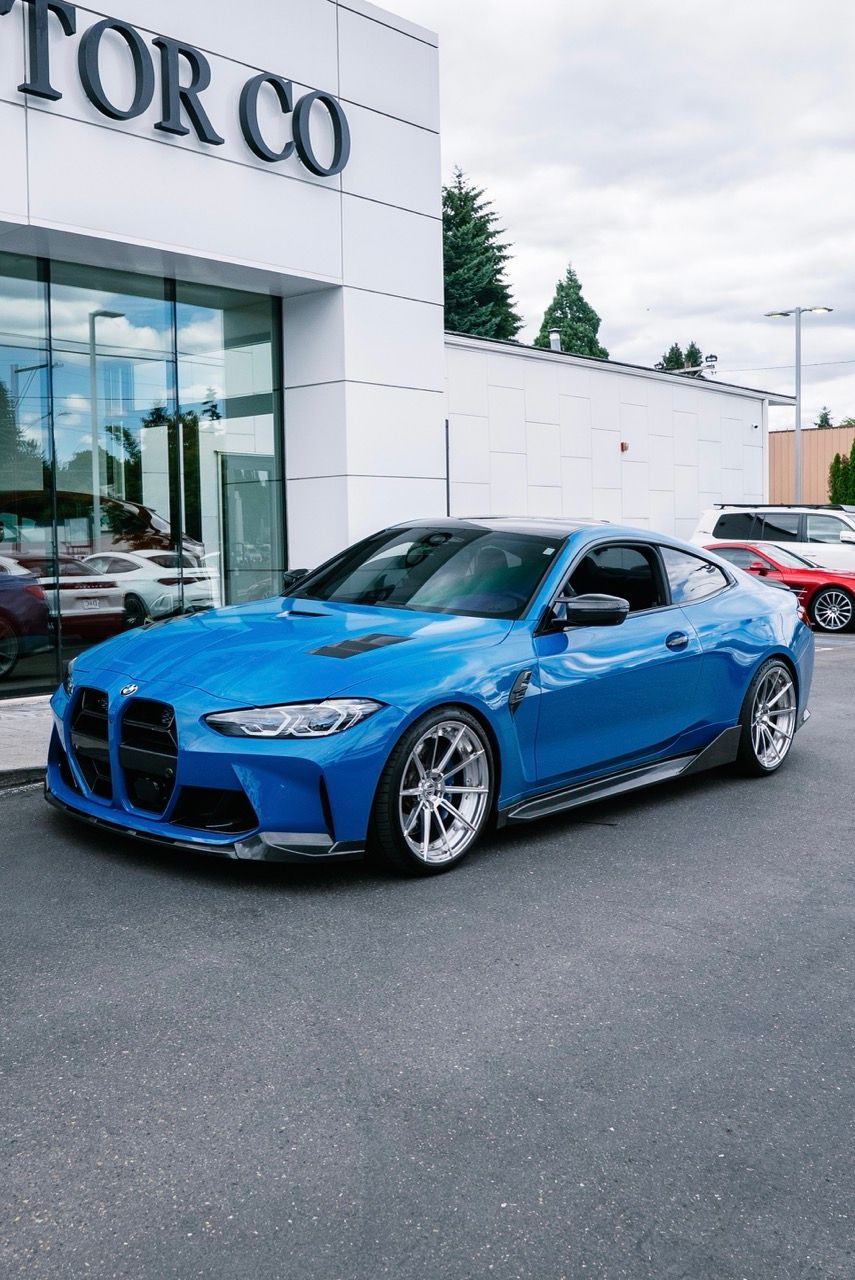 BMW M4 with Motivo Forged CS-U custom wheels in gloss polished clear face and brushed clear barrel side view — view 4