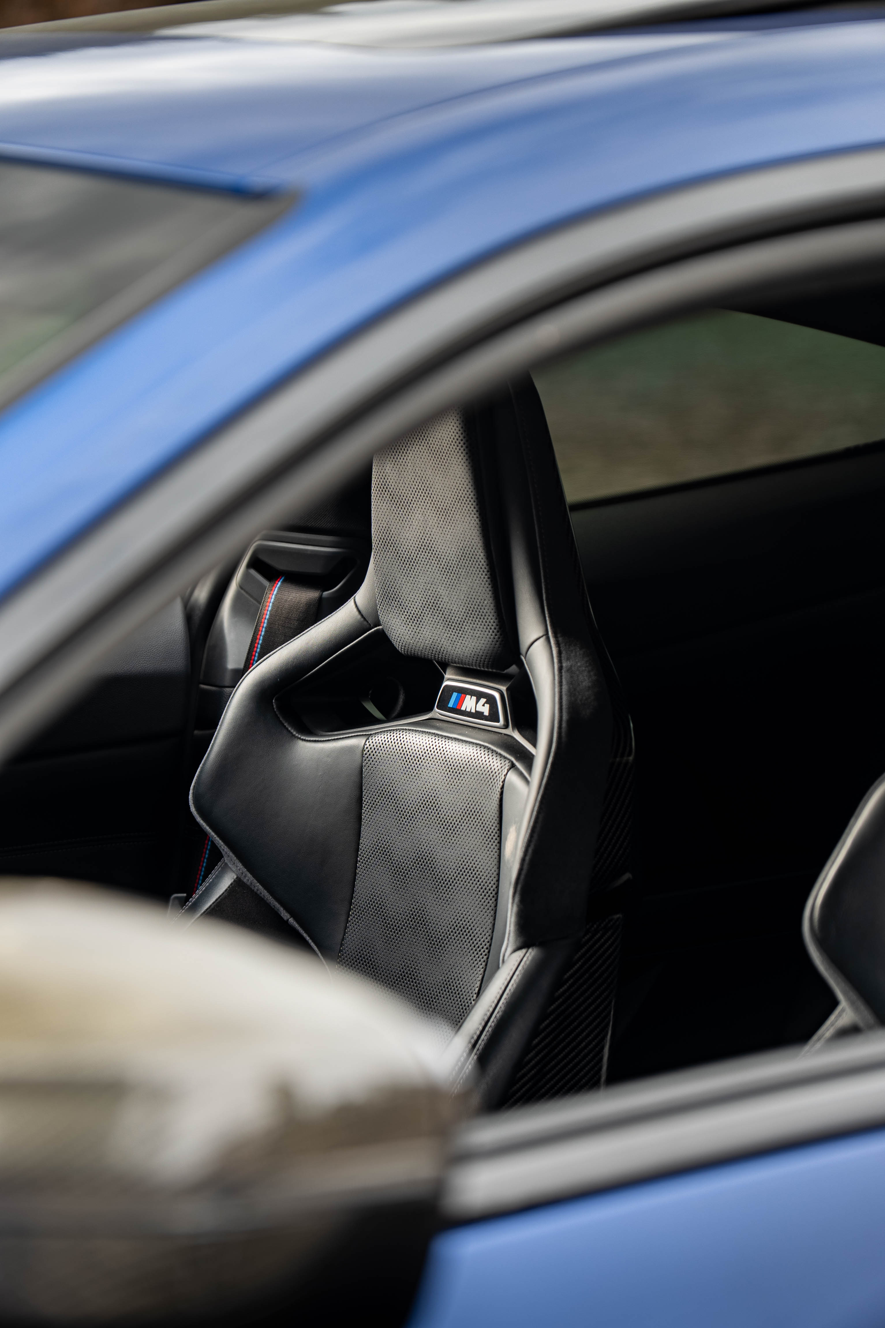 2022 BMW M4 with Motivo Forged MB-E custom wheels in gloss polished clear detail view
