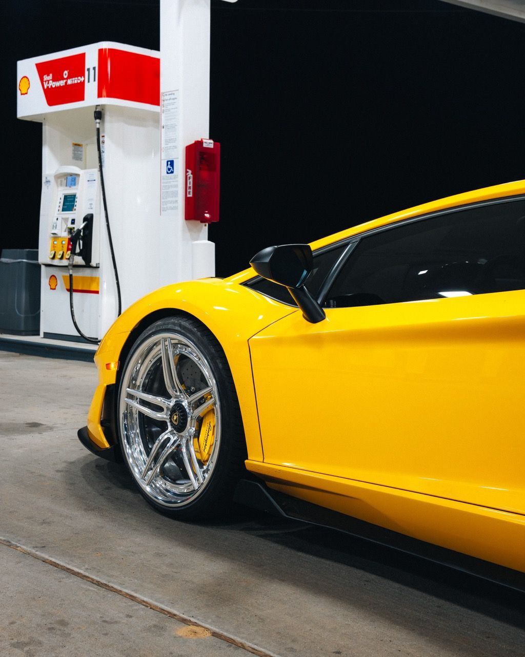 Lamborghini Aventador SVJ with Motivo Forged CS-Y custom wheels in gloss polished clear face and gloss polished clear lip front view — view 14
