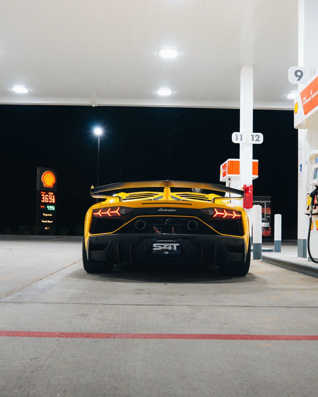 Lamborghini Aventador SVJ with Motivo Forged CS-Y custom wheels in gloss polished clear face and gloss polished clear lip front view — view 16