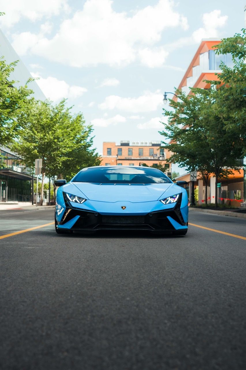 Lamborghini Huracan Tecnica with Motivo Forged MB-L custom wheels in gloss black face front view