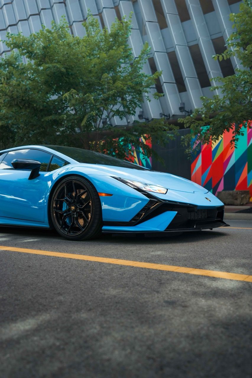 Lamborghini Huracan Tecnica with Motivo Forged MB-L custom wheels in gloss black front half view