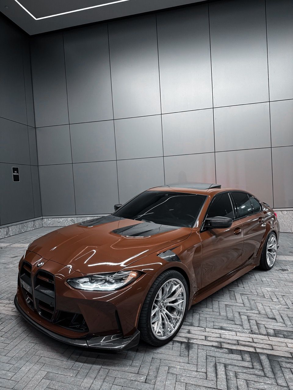 BMW M3 G80 with Motivo Forged CS-J custom wheels in gloss brushed clear face and gloss polished clear front side view — view 5