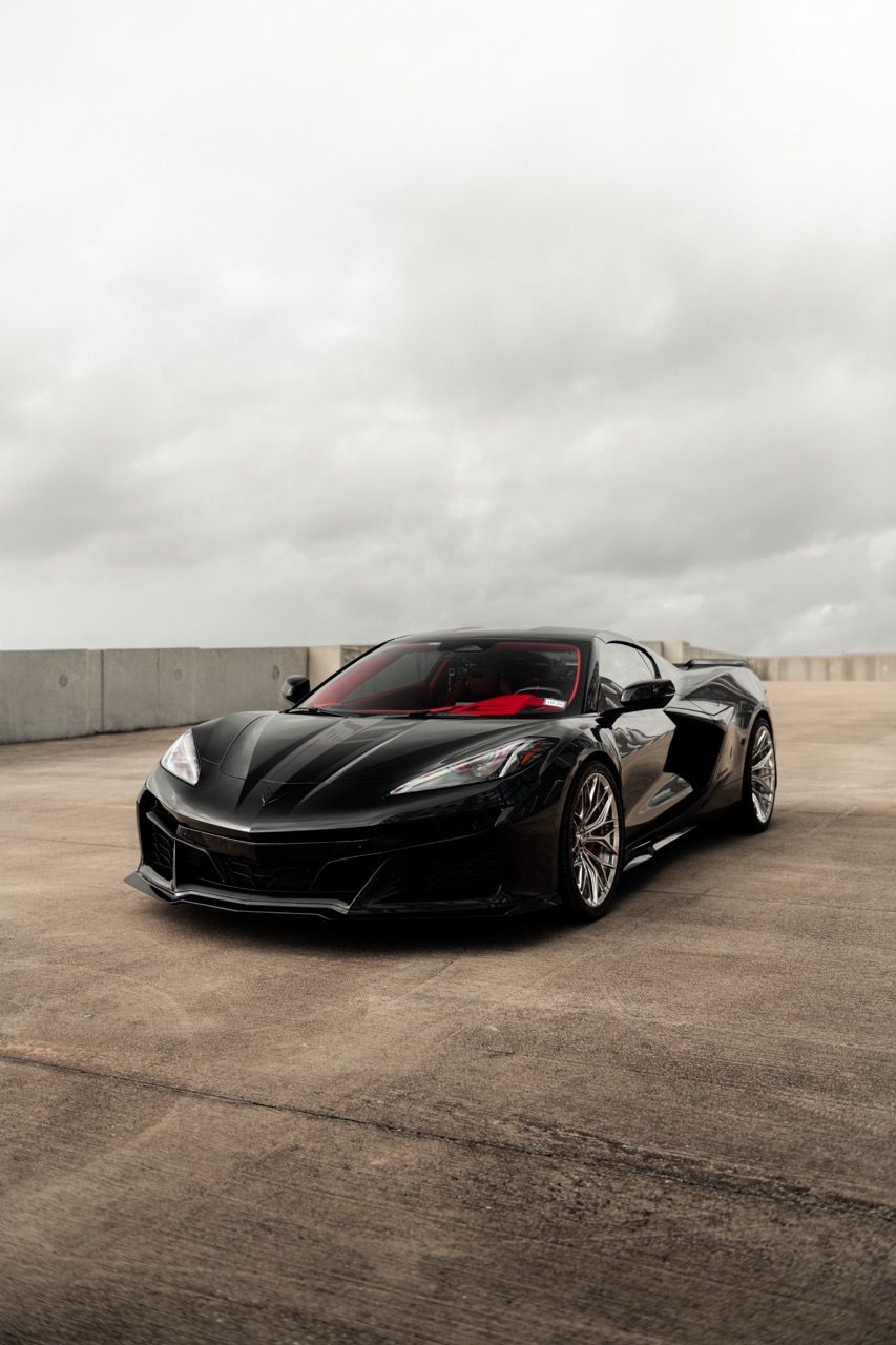 Chevy Corvette Z06 C8 z06cscwith Motivo Forged CS-C custom wheels in gloss polished clear face and brushed clear barrel side view — view 9
