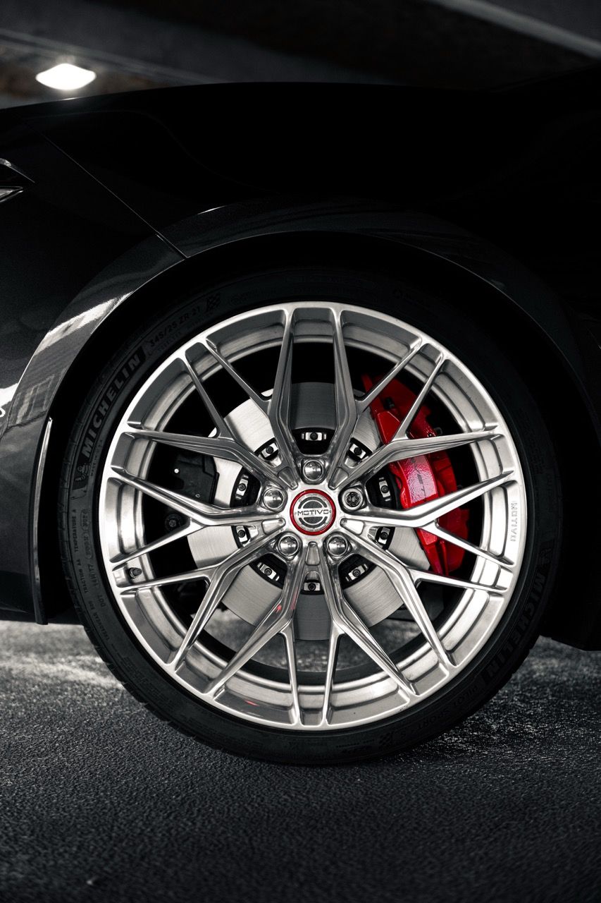 Chevy Corvette Z06 C8 z06cscwith Motivo Forged CS-C custom wheels in gloss polished clear face and brushed clear barrel side view — view 36