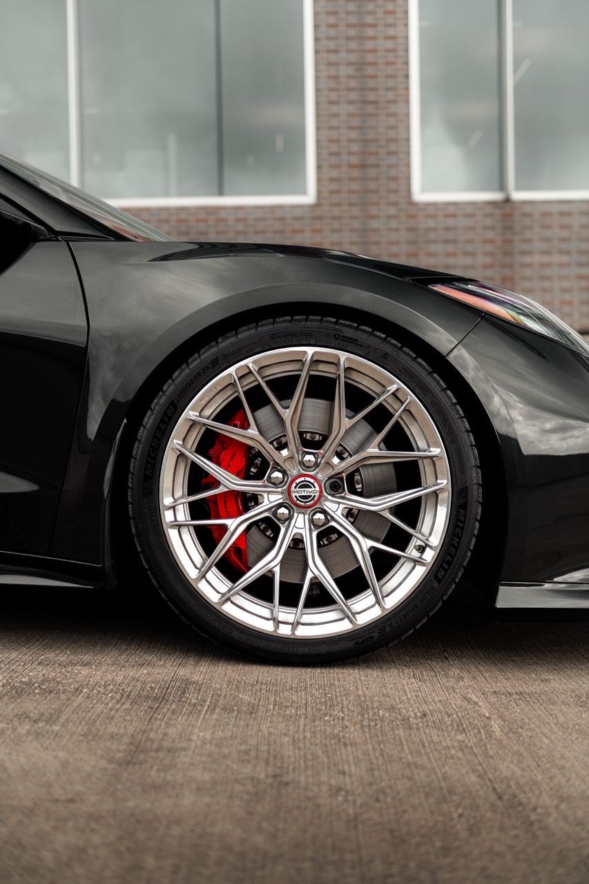 Chevy Corvette Z06 C8 z06cscwith Motivo Forged CS-C custom wheels in gloss polished clear face and brushed clear barrel side view — view 18