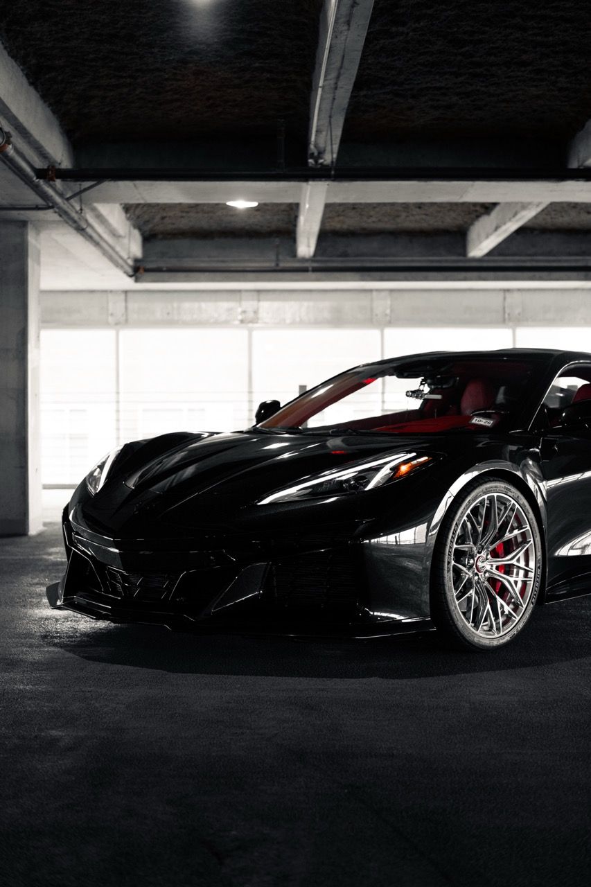 Chevy Corvette Z06 C8 z06cscwith Motivo Forged CS-C custom wheels in gloss polished clear face and brushed clear barrel side view — view 28