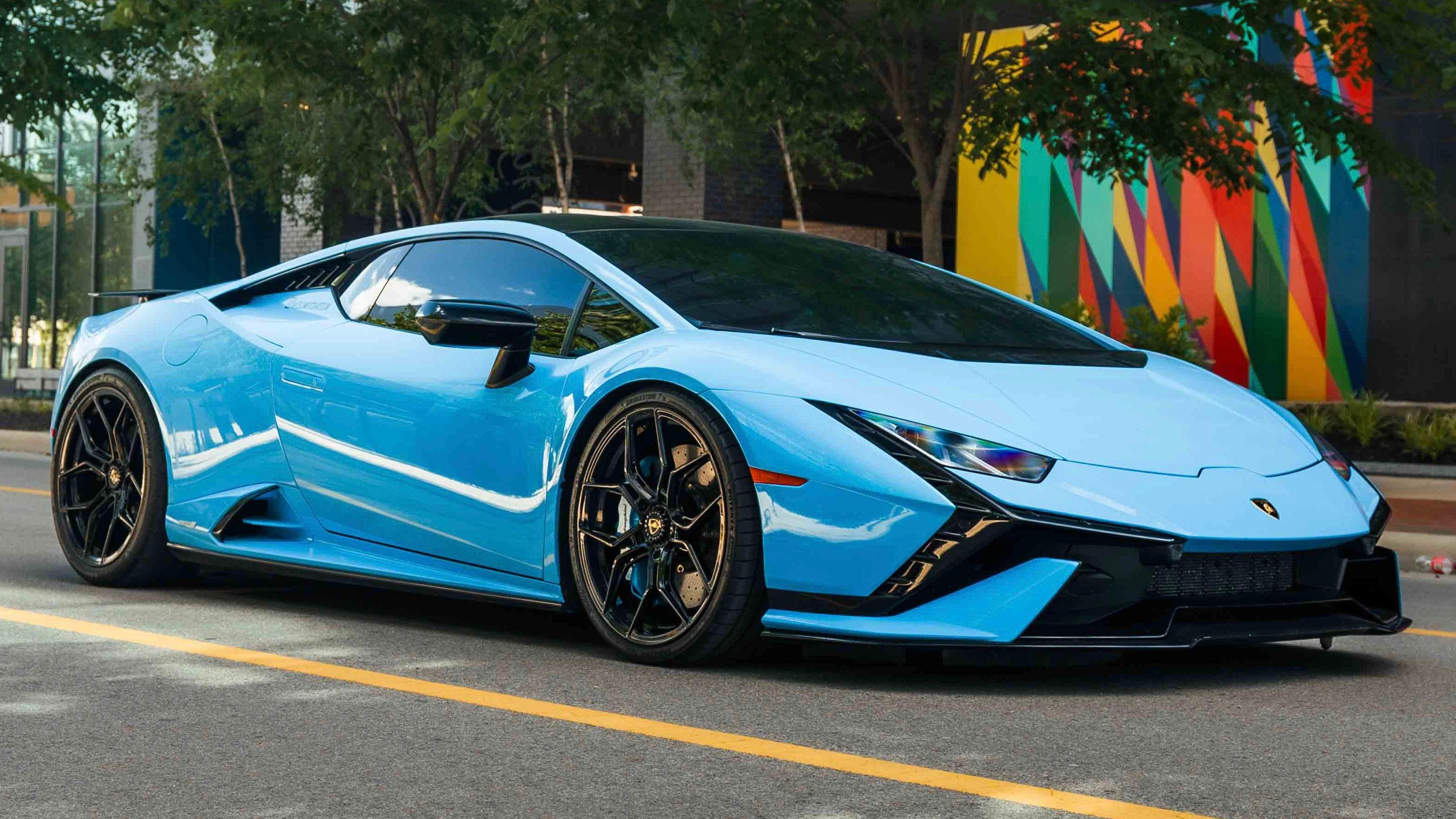 Lamborghini Huracan on Motivo Forged wheels