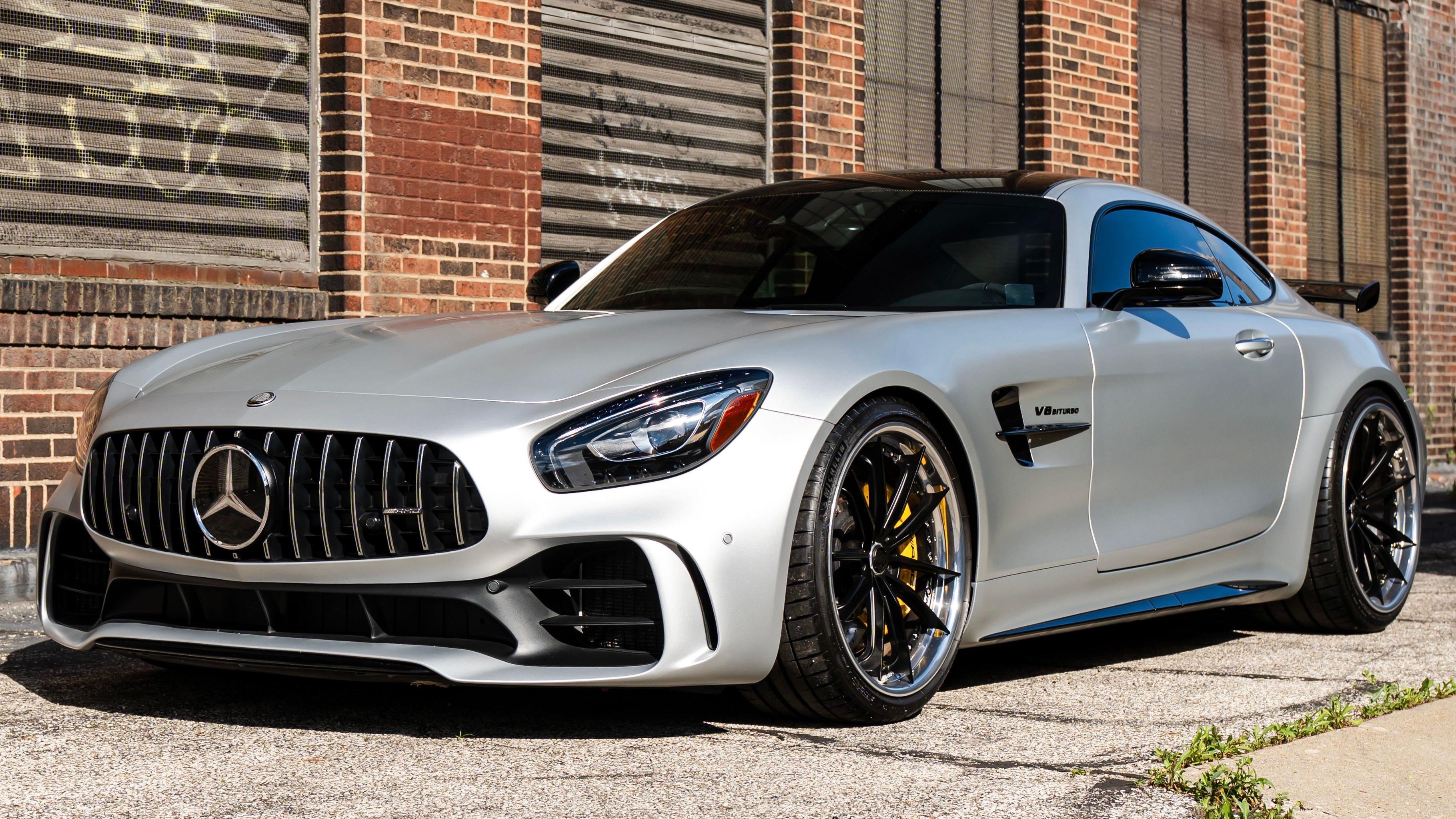 Mercedes-Benz AMG GTR on Motivo Forged wheels